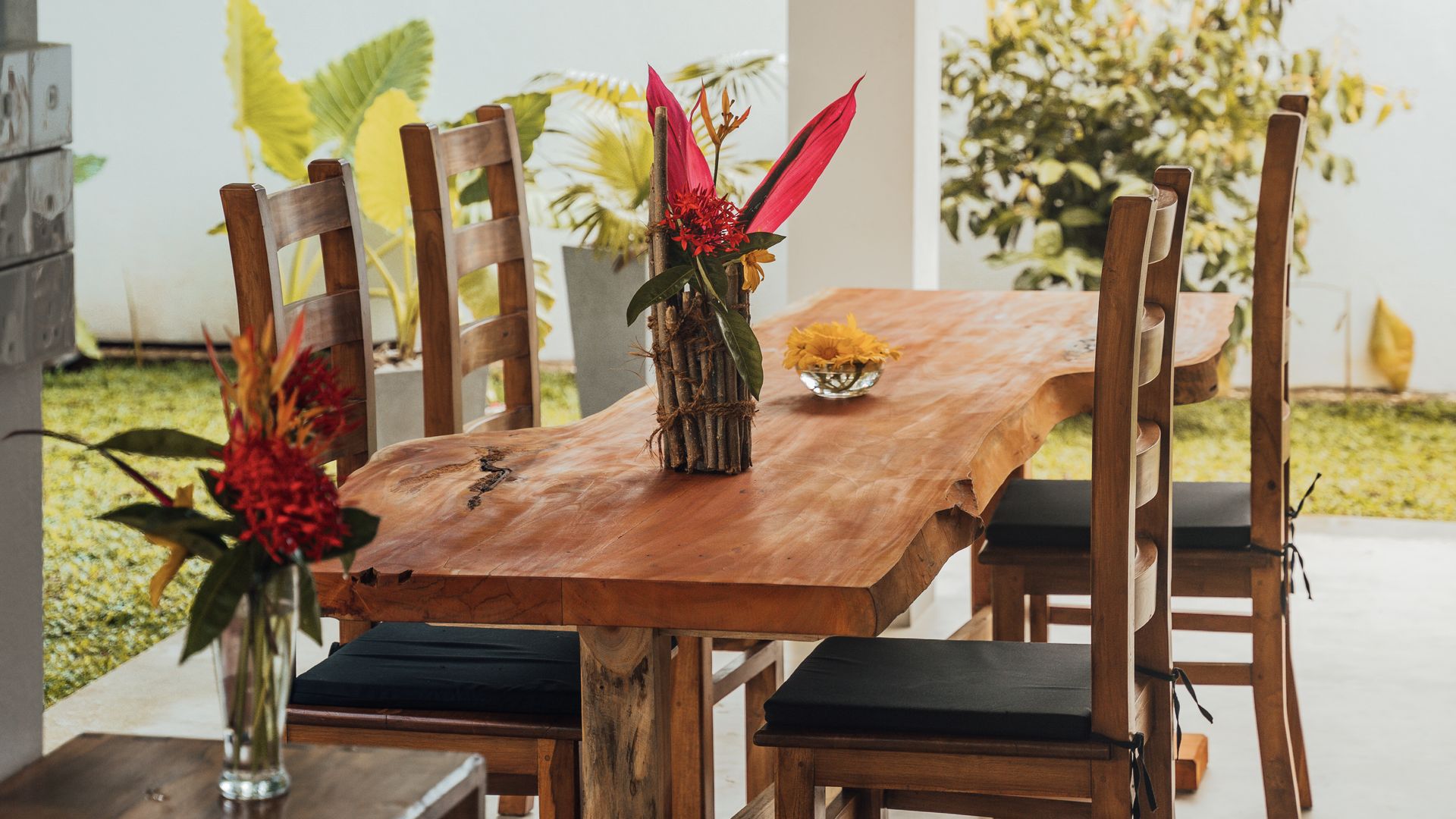 Aliya Watunu Hena — Main House