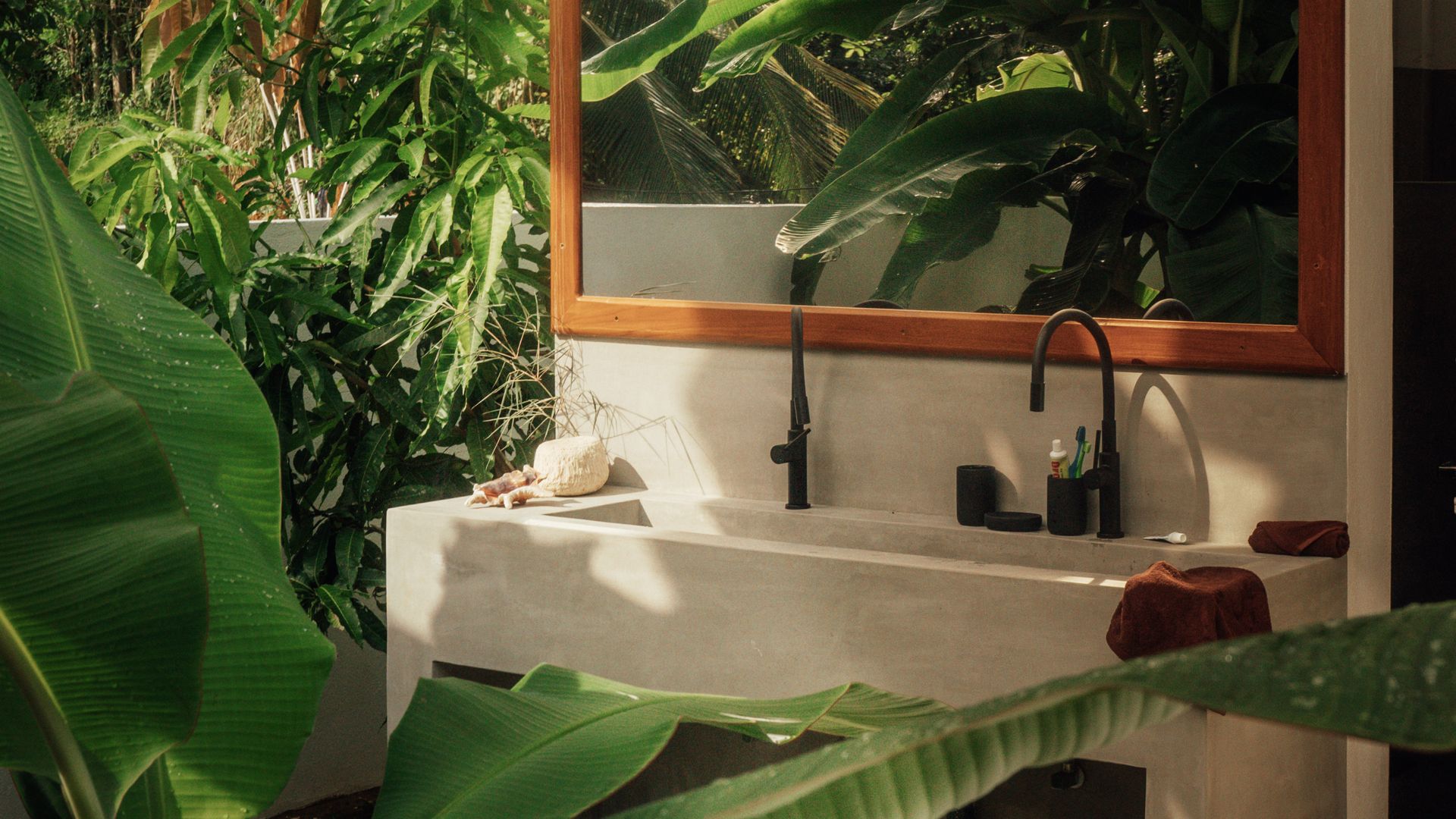 Aliya Watunu Hena — Cabin